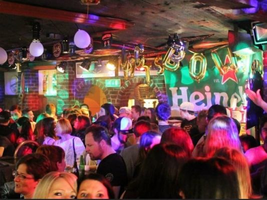 After Shopping Party in der Mr. John's Erlebnisbar